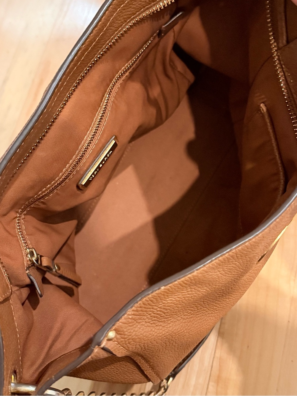Tory Burch Cognac Pebble Leather Shoulder Bag with Gold Logo - Picture 4 of 7